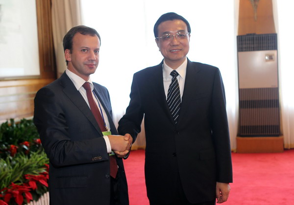 Premier Li in pre-Summer Davos meetings