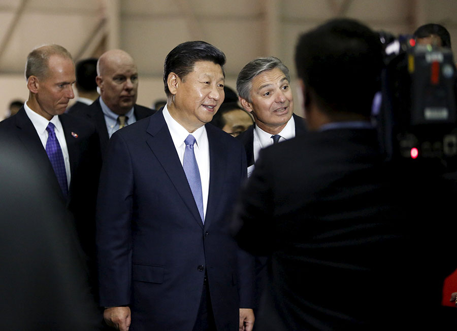 President Xi visits the Boeing assembly line in the US