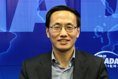 Chen Xiaodong chats online