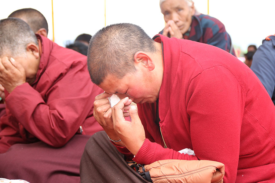 Devotees seek light, wisdom in Tibet