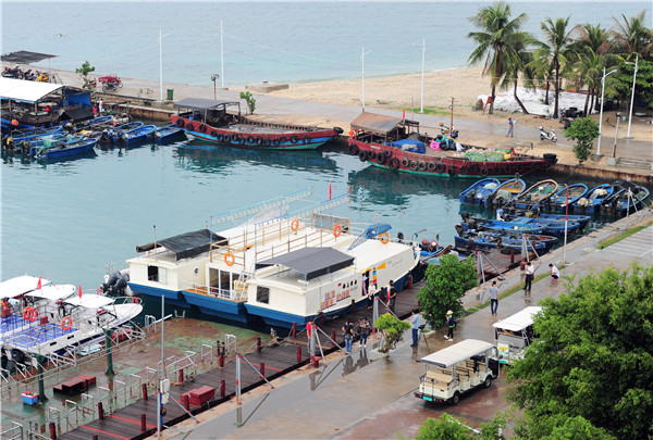 In Hainan province, the library floats