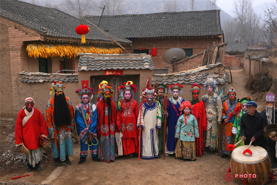 Photos capture ancient sacrifice of Shehuo