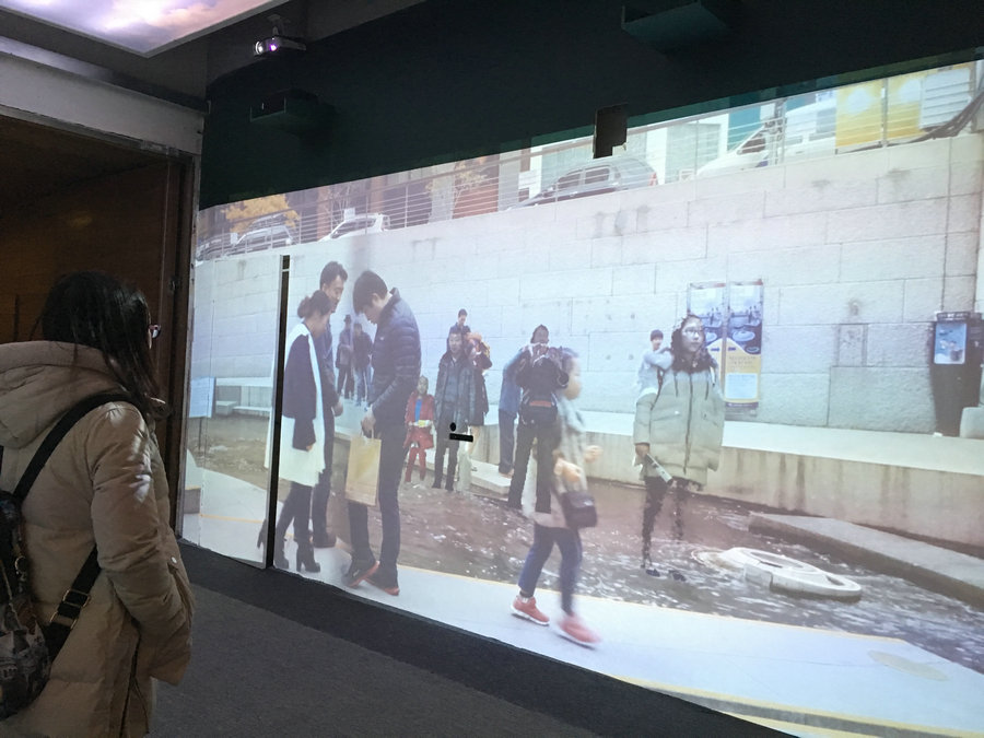 'Seoul, a city of stream' exhibition impresses visitors in Beijing