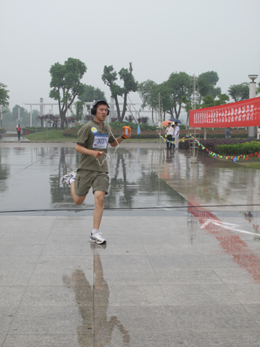 四体会无线电测向比赛 风雨无阻显实力