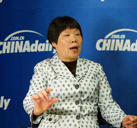 陈凤英所长讲解美国国内经济形势