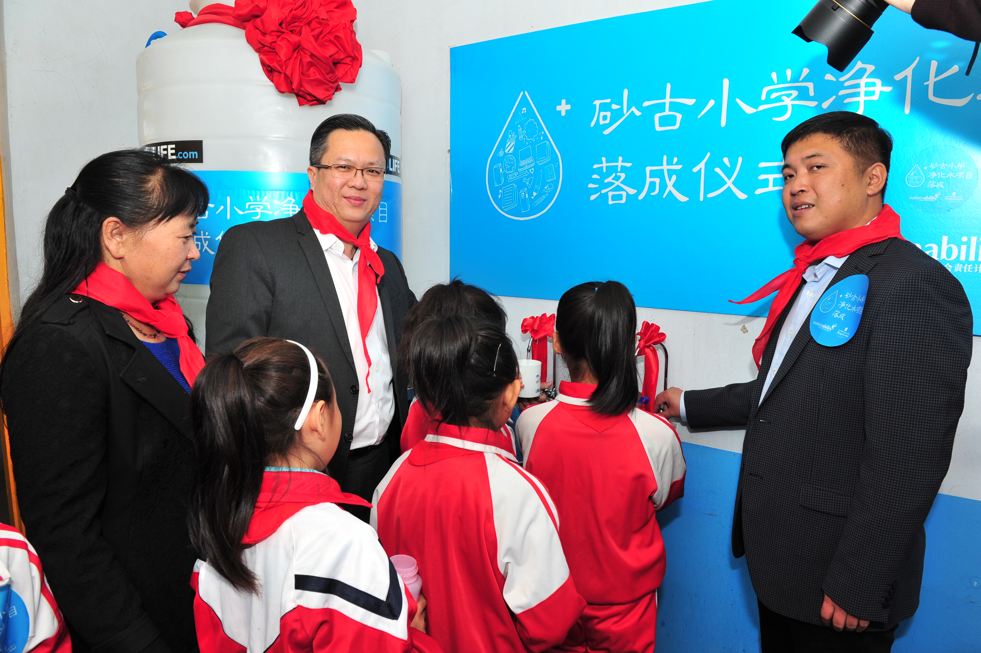 NE China hotel helps solve rural school's water problems