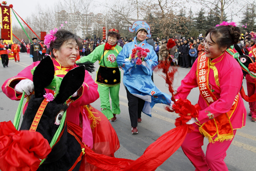 Folk performances held to celebrate the Lantern festival in Zhoucun