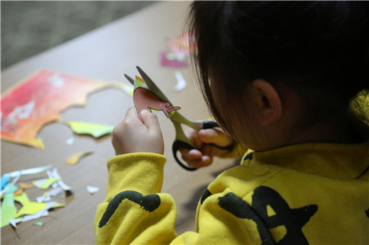 Shandong intangible cultural heritage classroom: Mount Tai shadow puppet play