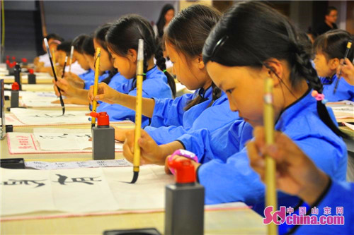 Annual calligraphy festival underway in Qingdao