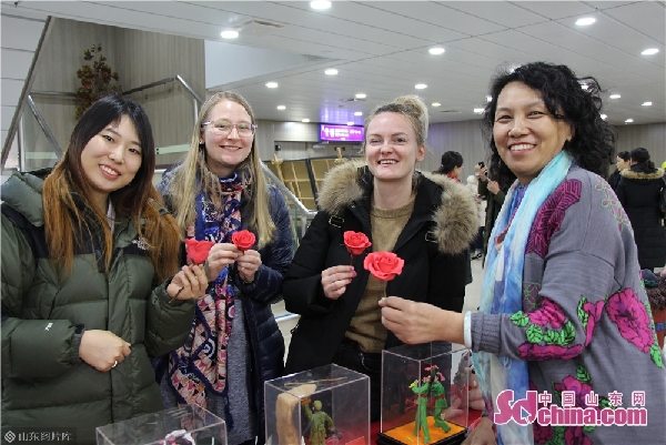 Yantai ICH items enchant foreign visitors