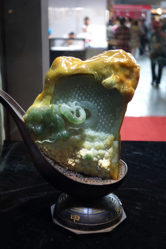 Jade carving works at Yunnan Cultural Industry Expo