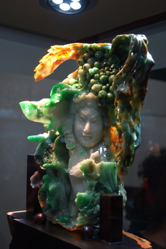 Jade carving works at Yunnan Cultural Industry Expo