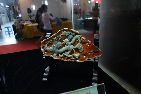 Jade carving works at Yunnan Cultural Industry Expo