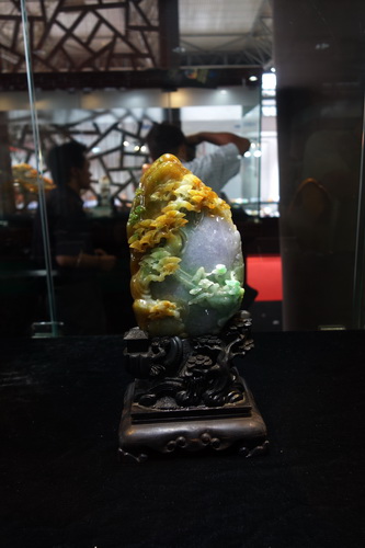 Jade carving works at Yunnan Cultural Industry Expo