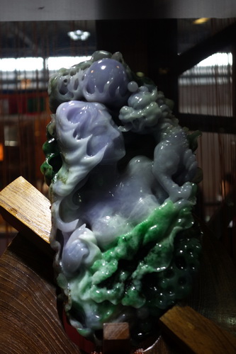 Jade carving works at Yunnan Cultural Industry Expo