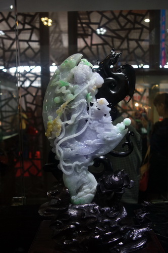 Jade carving works at Yunnan Cultural Industry Expo