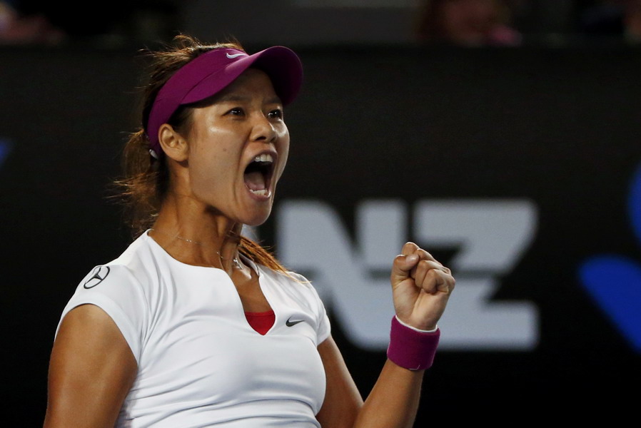 Li Na beats Cibulkova to win Australian Open