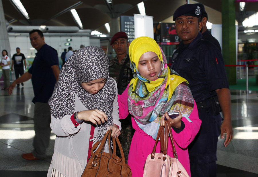 Shock and fear for lost Malaysia plane