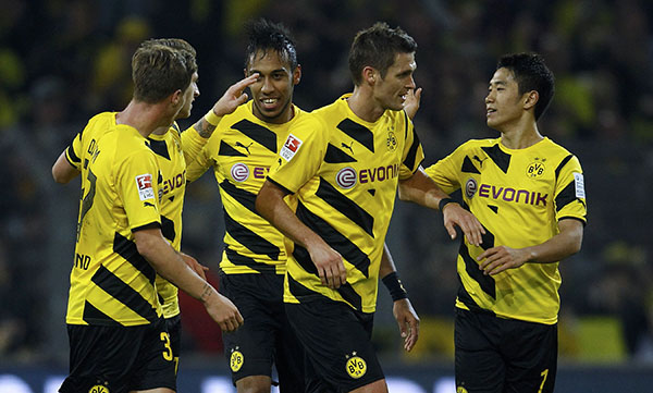 Dortmund end losing streak thanks to 45-metre own goal