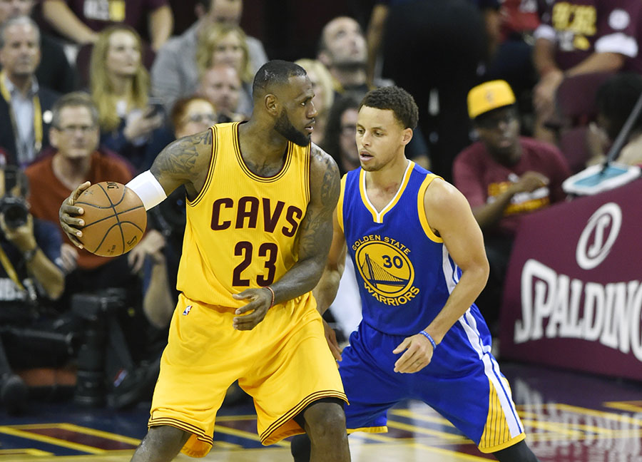 Warriors top Cavaliers to square up NBA Finals