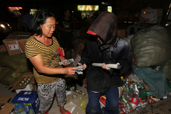 Shaolin monks harvest bumper crop