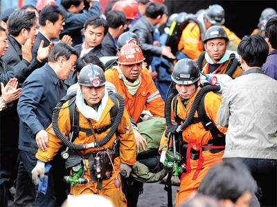 Miracle rescue of 115 workers from flooded mine in Shanxi