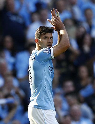 Aguero leads City to derby rout of United