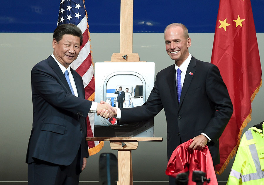 President Xi visits the Boeing assembly line in the US