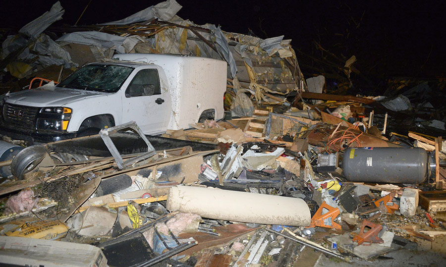 At least 17 killed as tornadoes rip through Arkansas, Oklahom