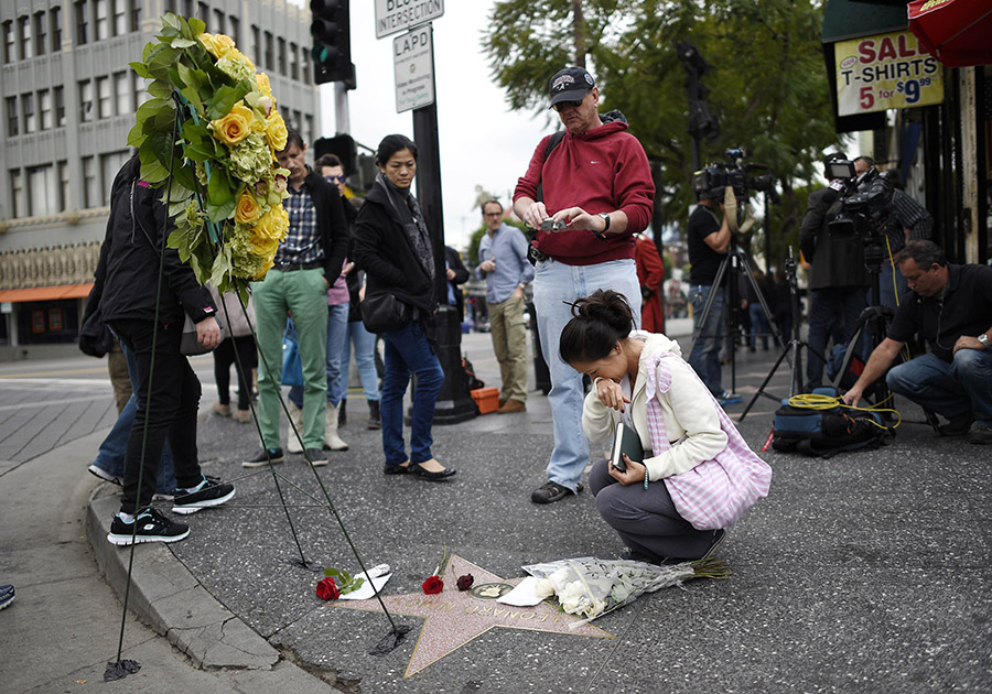 Reaction to death of 'Star Trek' actor Leonard Nimoy