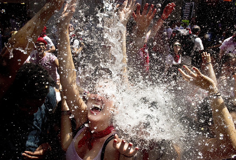 Spain's San Fermin bull-running festival begins