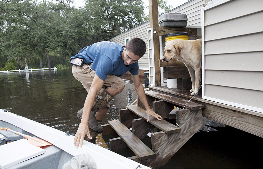 Fifteen dead as South Carolina gripped by historic flooding