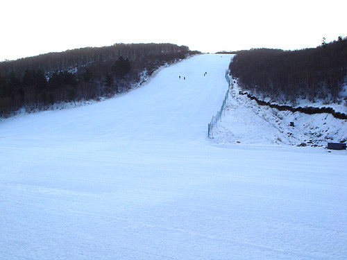 长城岭滑雪场采风[组图]