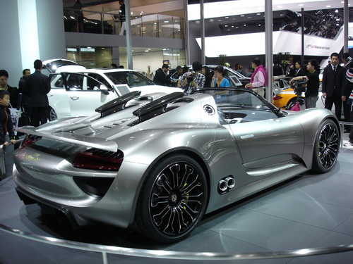 Porsche 918 Spyder concept car's Asian premiere