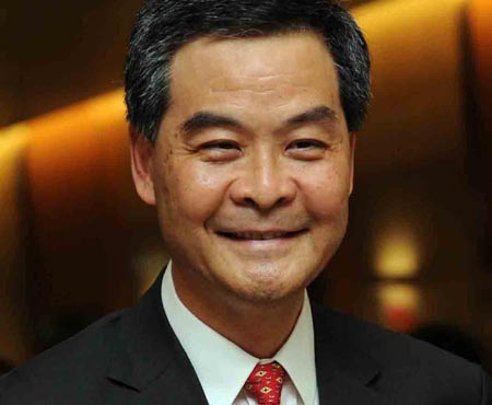 Leung sets out vision for HK