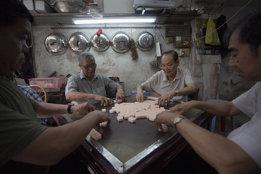 100 photographers' focus on Macao