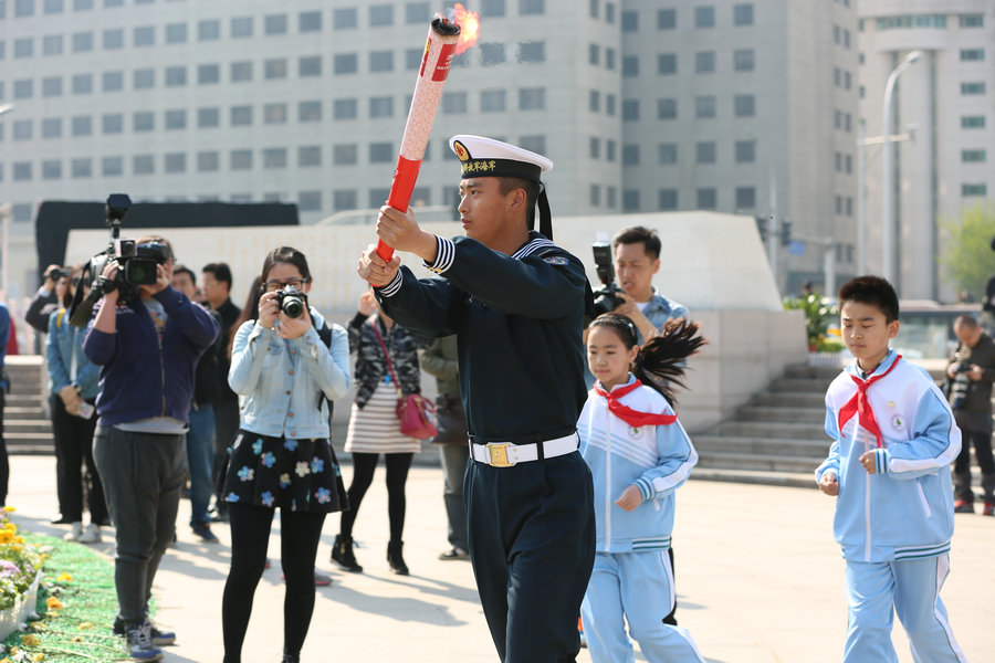 Ceremony marks Tomb-Sweeping Day at China Millennium Monument
