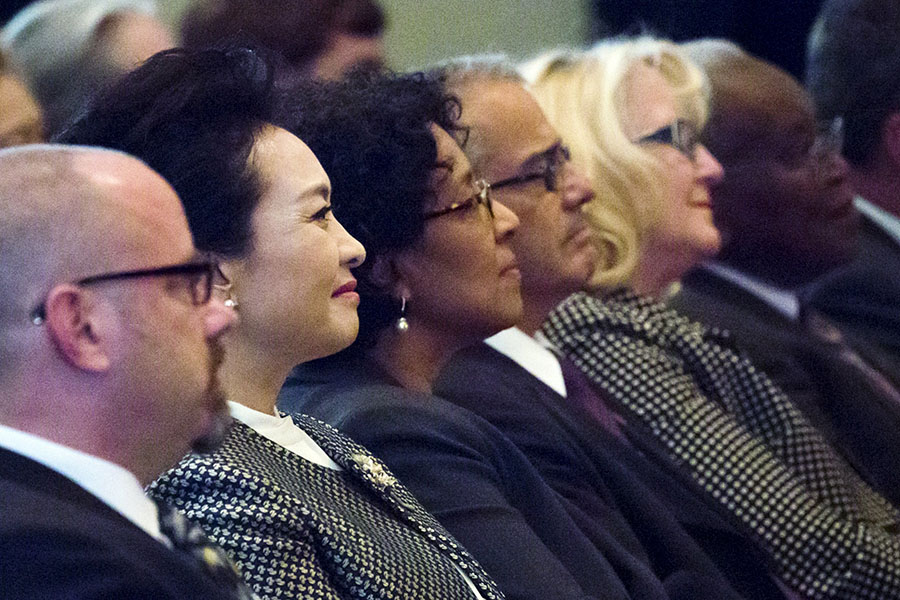 Xi revisits Lincoln High School after 1993 bond