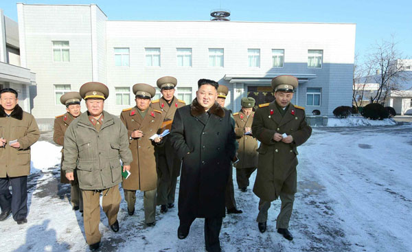 Kim Jong Un inspects army institute